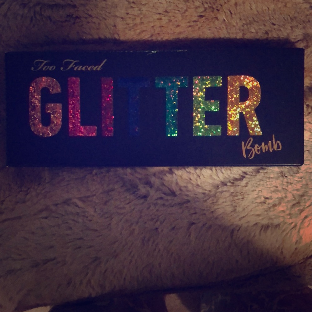 Too Faced Glitter palette